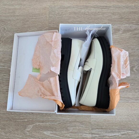 Quince Women’s Italian Leather Lug Sole Loafer Bone Size 8 MSRP $98 New In Box - Picture 10 of 14